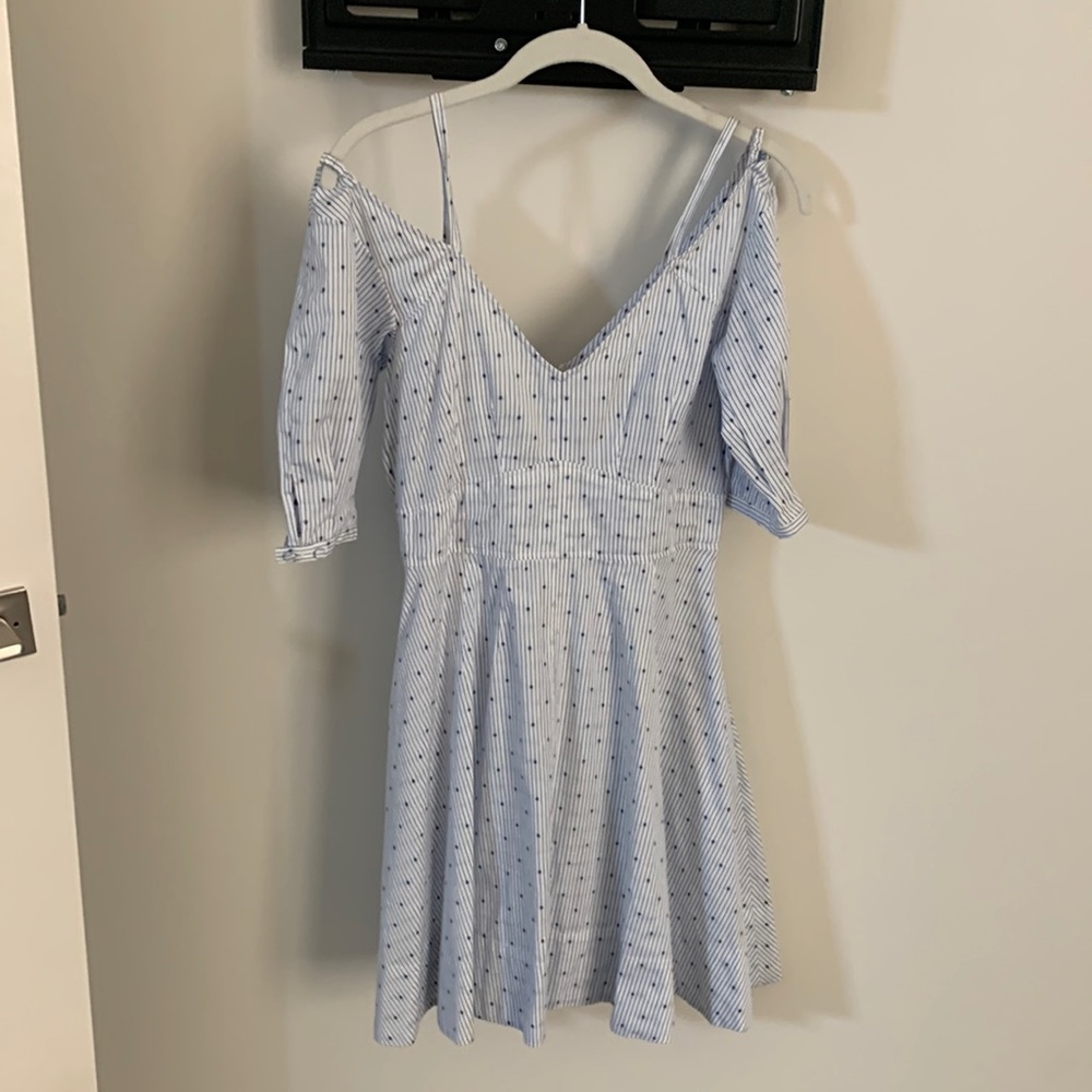 Adorable blue and white stripe off the shoulder Derek Lamb Crosby dress.